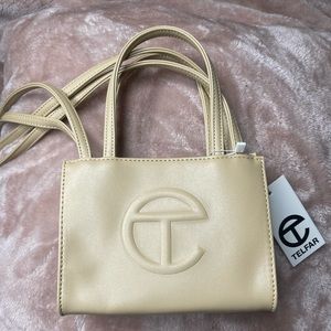 cream telfar shopping bag 🤎